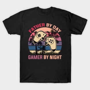 father by day gamer by night T-Shirt